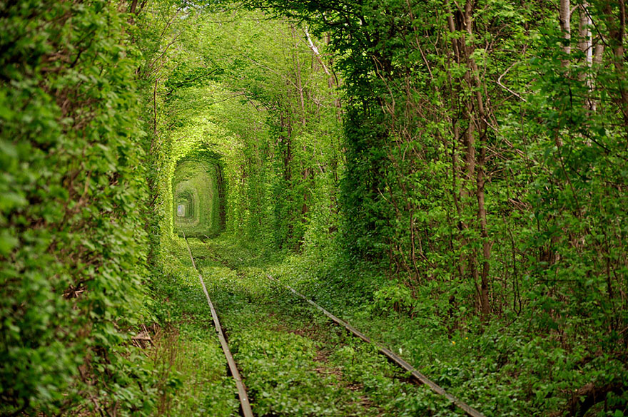 1 - tunel lasky Ukrajina
